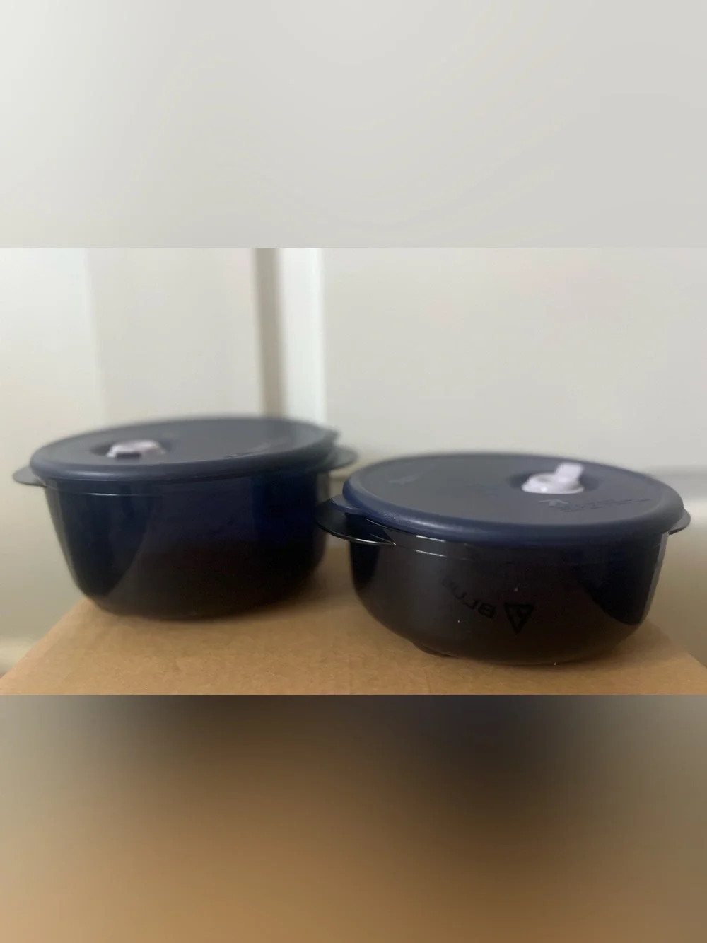Tupperware Vent N Serve Containers with Lids Navy Blue - New without tags